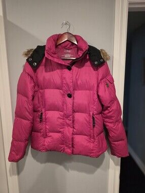 L.L. Bean Hot Pink Women's Quilted Puffer Jacket with Faux Fur Trim